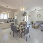 Lampros House In The Countryside *