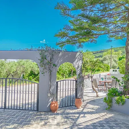 Lejlighed Lampros House In The Countryside *