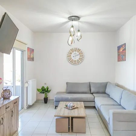 Lampros House In The Countryside *