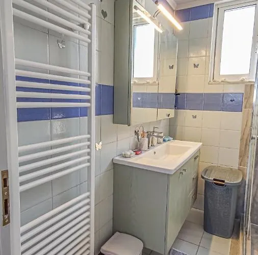 Lampros House In The Countryside