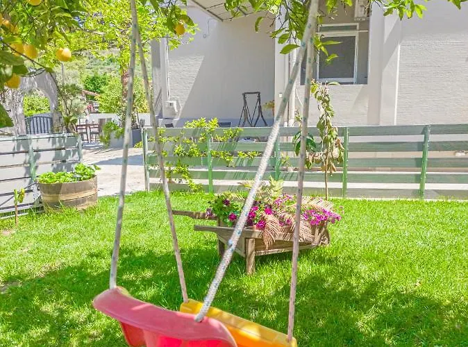 Lampros House In The Countryside Hriszí Aktí Haniá